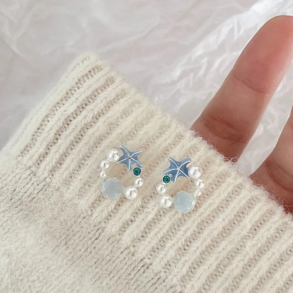 Starfish Shell Earrings Silver - Image 3