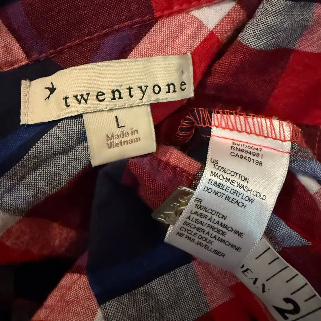 Plaid button up shirt size M Red Size L - Image 10