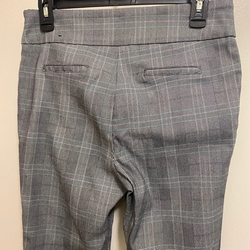 Soho Size M Grey Plaid Pants - Image 6