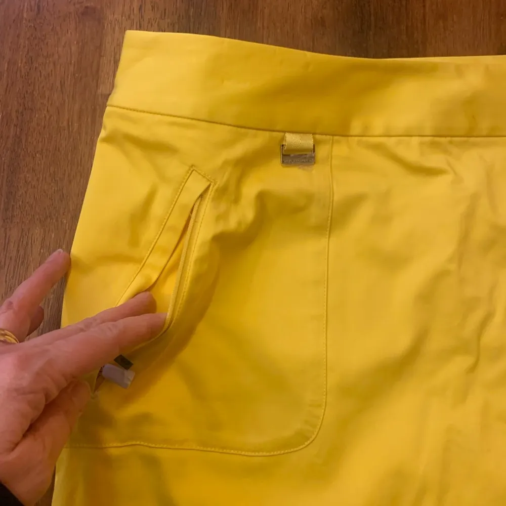 Ralph Lauren Golf NWT Skort 10 Yellow Side zip Hooks Pockets Athletic Casual - Image 2