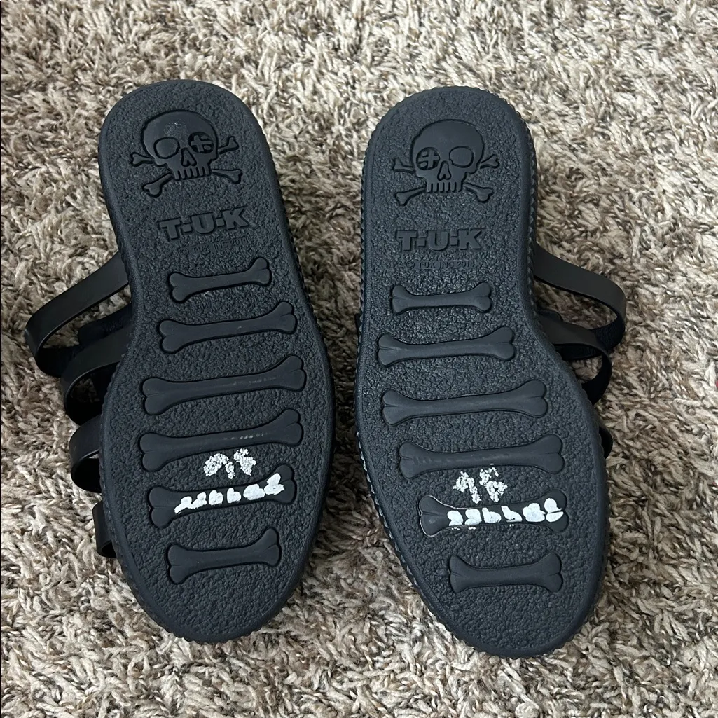 T.U.K Viva Mondo Creeper Black Fisherman Sandals Black Platform Buckle Detail Size 7 - Image 5