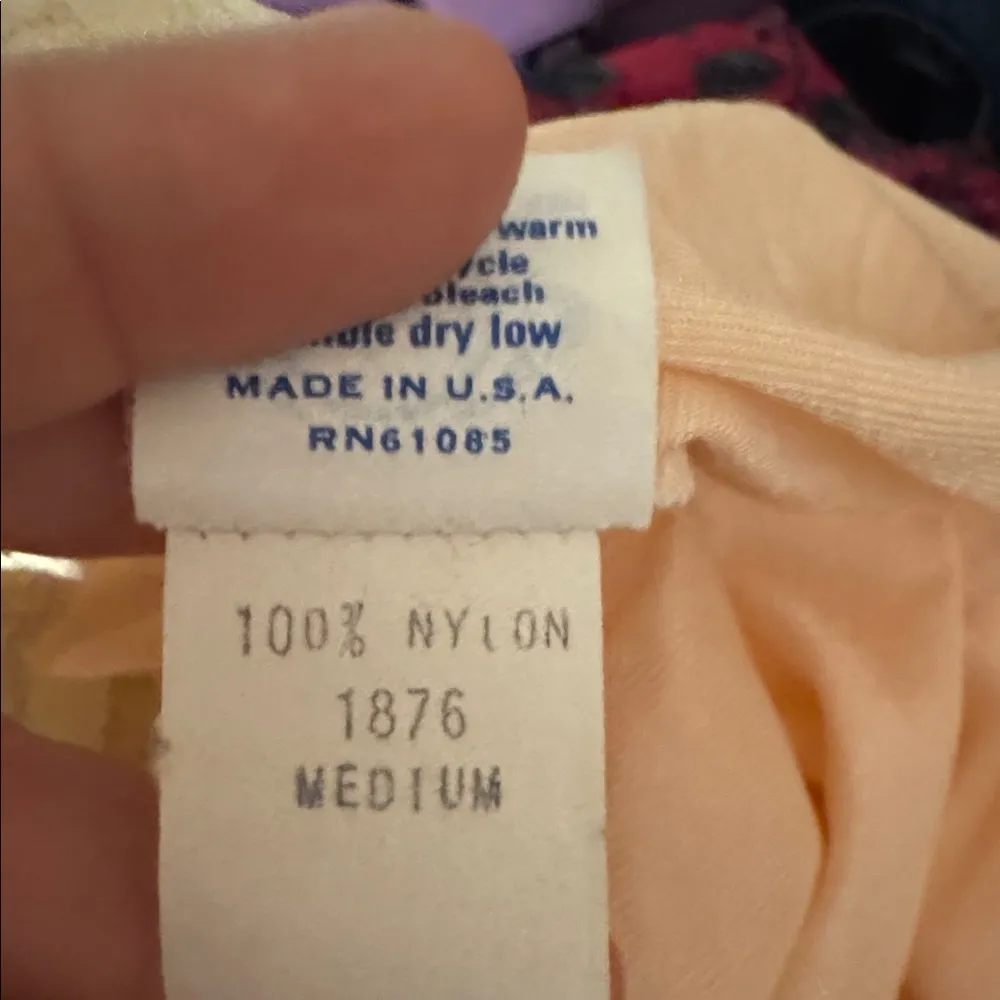 Vintage Blush Lace Trim Sleepwear Set - Image 6