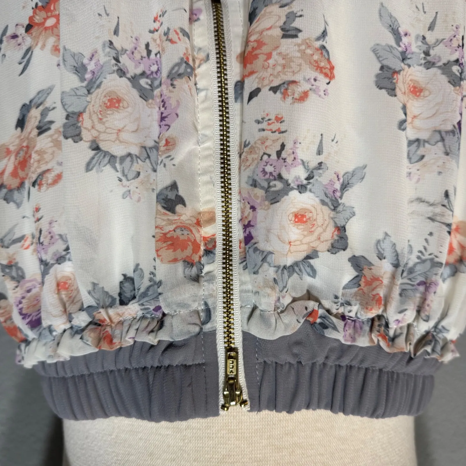 MIKAROSE Women Floral Chiffon Midi Skirt Gray Waistband Ruffle Hem Size M - Image 9