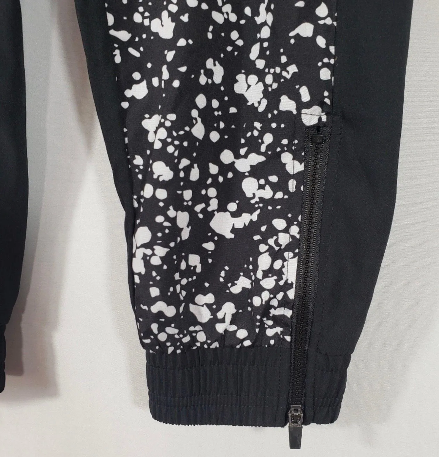 Anguilla Joggers Womens Full Zipper M - Image 6