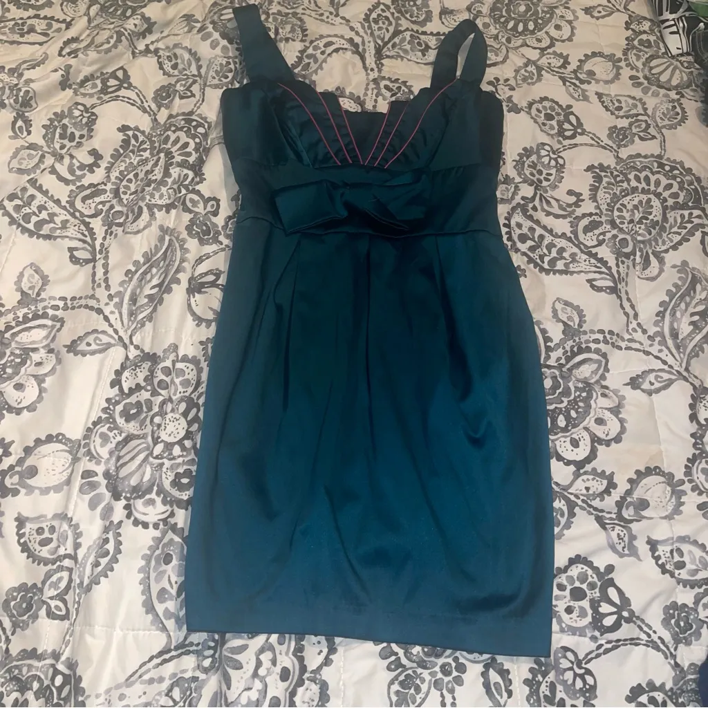 Teal dress with bow - Image 6