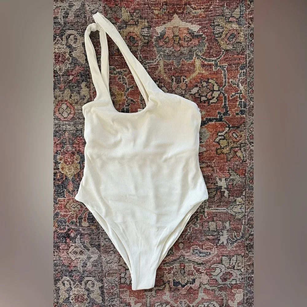 L Space Phoebe White One Shoulder One Piece Bathing Suit - Image 4