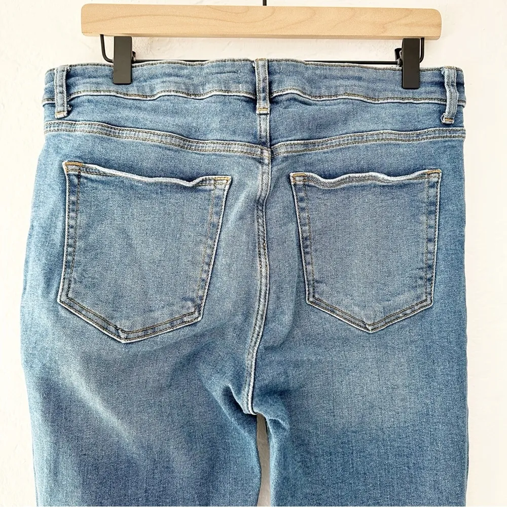 LF Lover's & Friends Ricky Low Rise Stretch Distressed Knee Skinny Jeans | 31 - Image 11