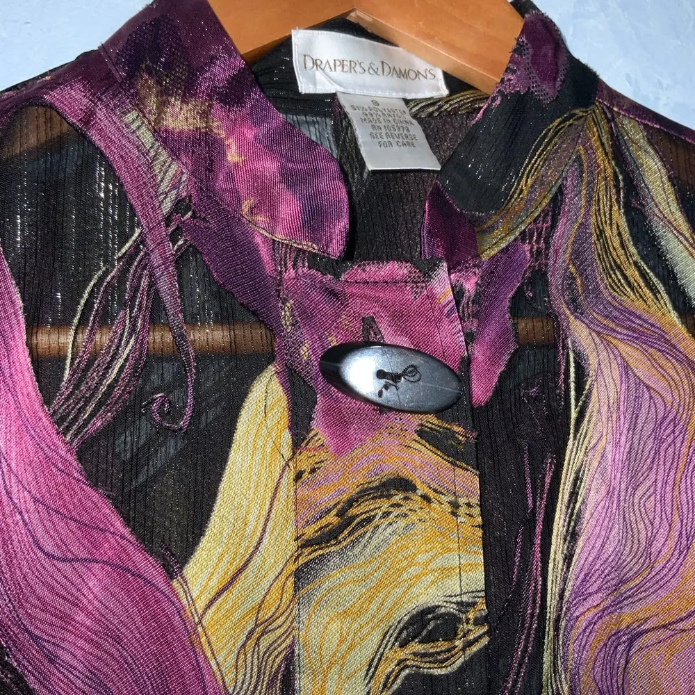 Draper’s & Damon’s Wine & Black Sheer Contemporary Groovy Retro Button Blouse S - Image 3