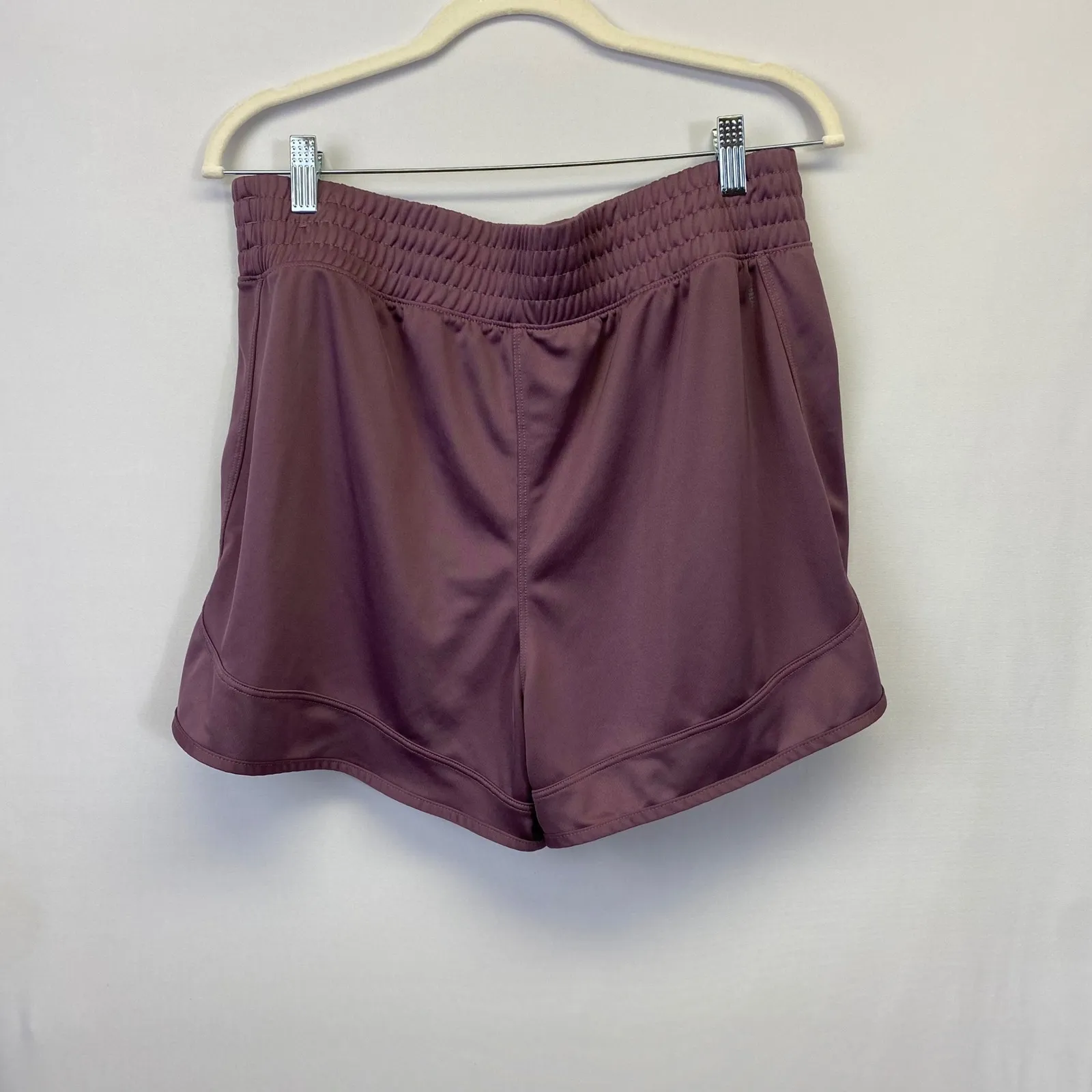 Adidas Athletic Shorts XL Mauve Sporty Minimalist Gym Lounge Athleisure - Image 3