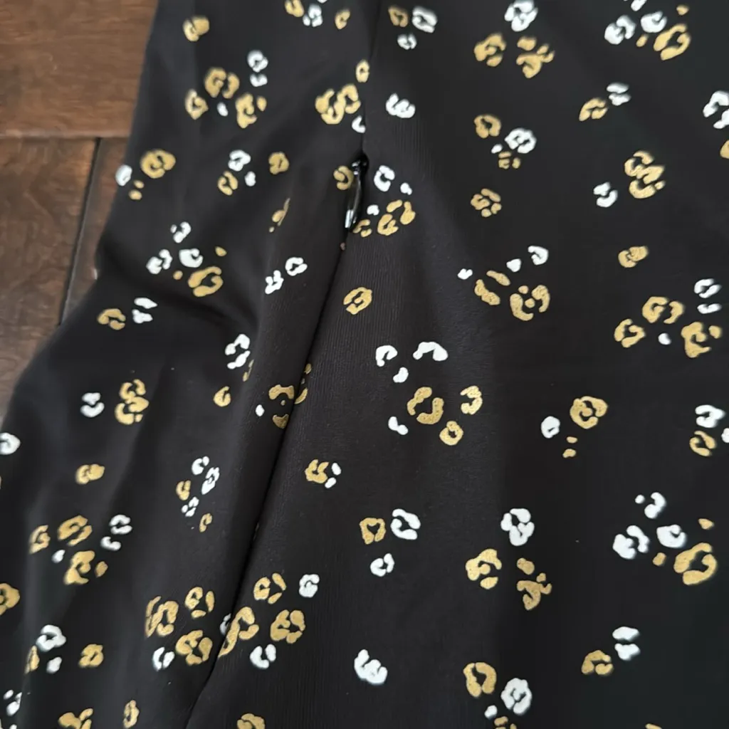 SLEEVELESS 1/4 ZIP TENNIS GOLF DRESS BLACK WITH GOLD WHITE LEOPARD MSRP $138 - Image 6