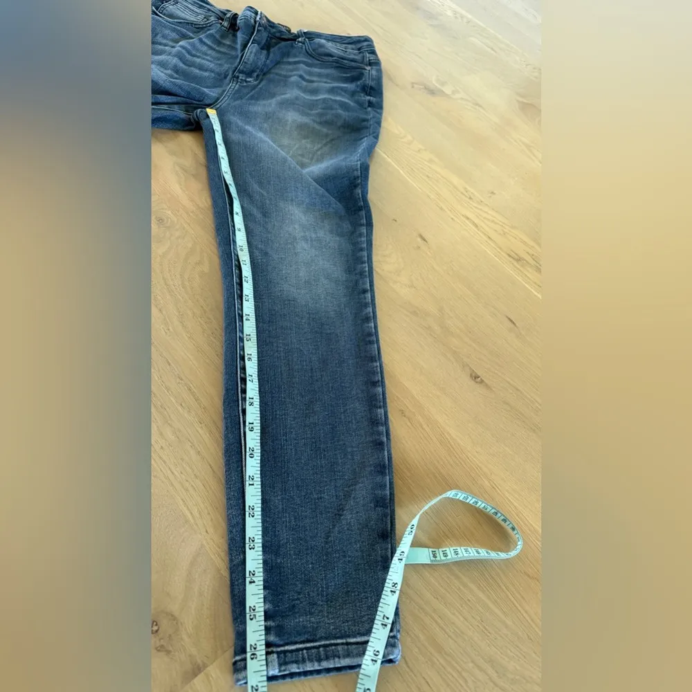 Judy Blue high waist contrast wash tummy control skinny jean size 15 / 32 - Image 10