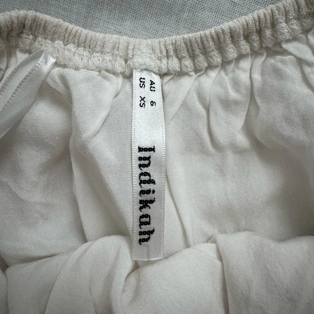 white size XS ruffled long sleeve dress with puff sleeves - Image 4