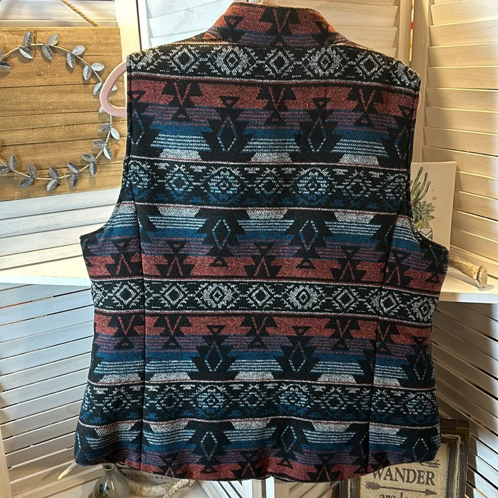 Ruff Hewn Thick Southwestern Style Vest - Image 4