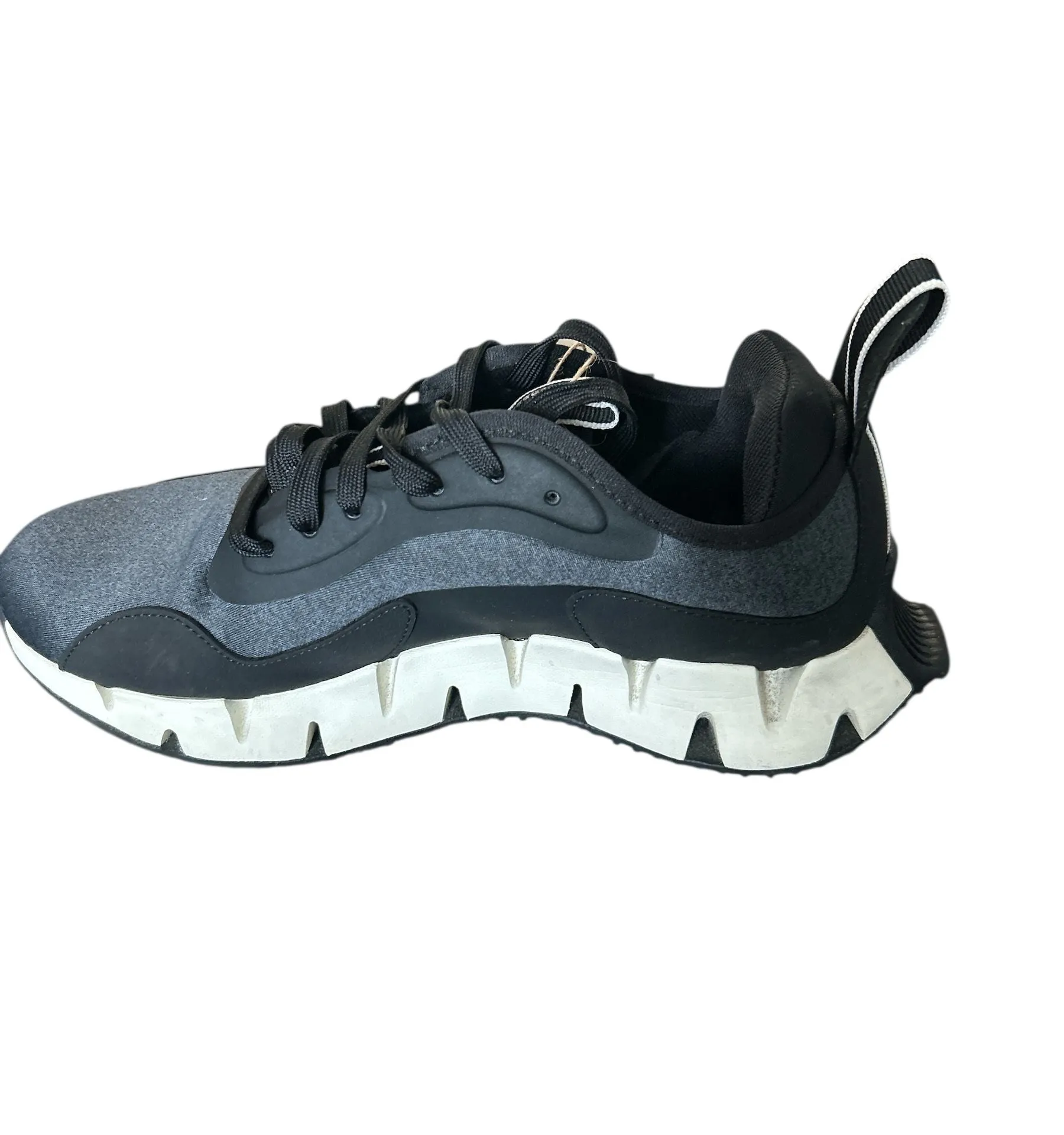 Reebok zig W size 8 - Image 3