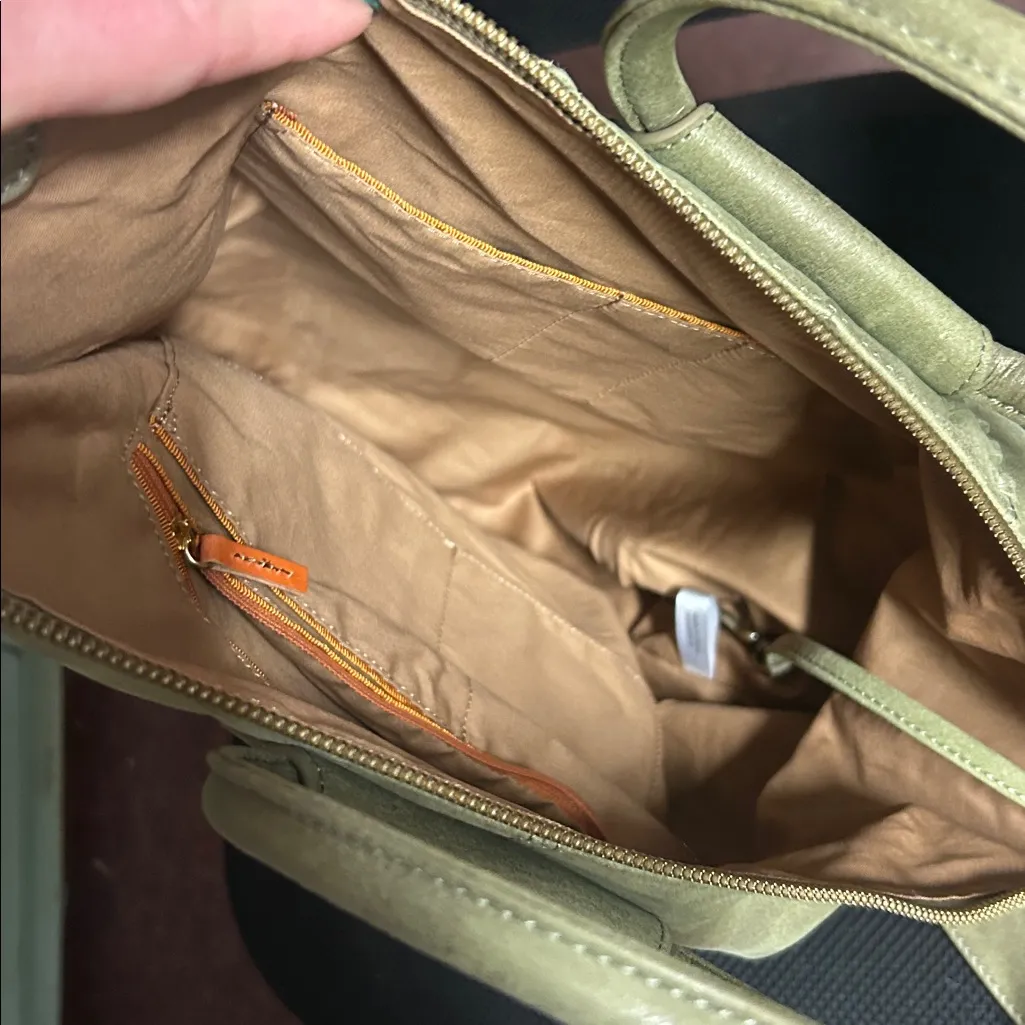 HOBO Shelia Large Leather‎ Green Shimmery Metallic Stitched Patchwork - Image 8