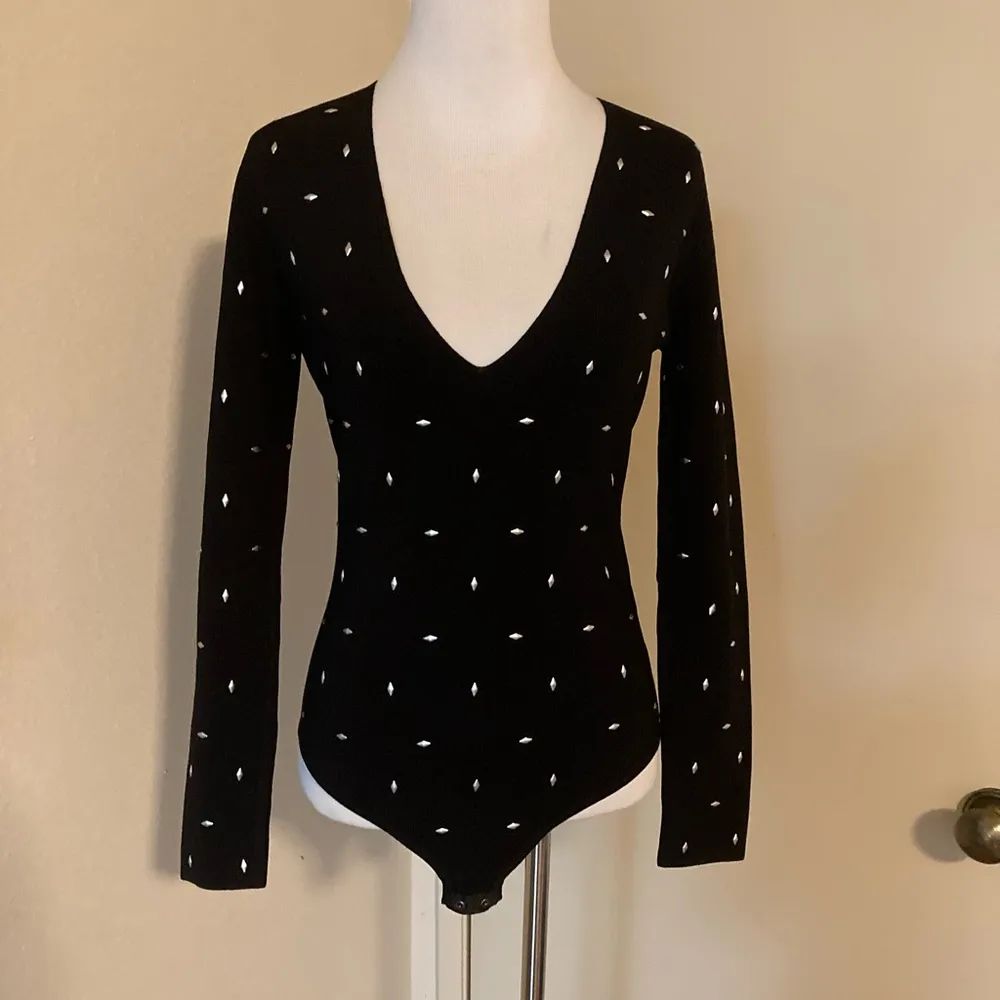 Zara Women's Bodysuit V Neck Silver Stud Black Size M - Image 11