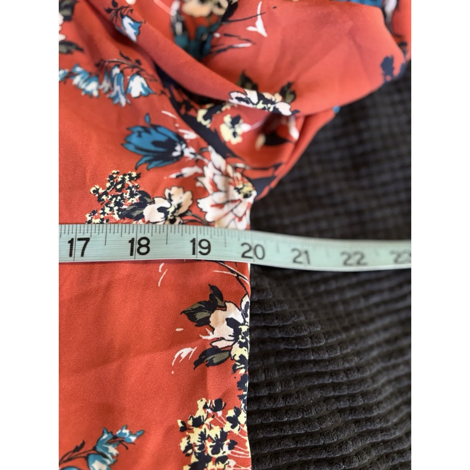 Loft Floral Orange/White Floral Ruffle/Tie Neck Long Sleeve‎ Blouse Size Small - Image 6