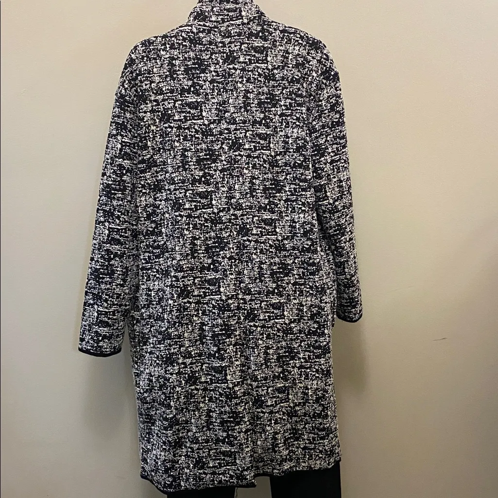 Philosophy | Black and White Heathered Oversized Blazer/Cardigan Size medium - Image 5