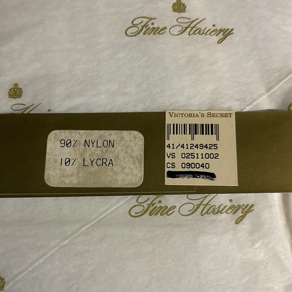 Victoria's Secret Vintage Box 2 Pair Sheer Lace Top Thigh Hi Hose White Medium - Image 9