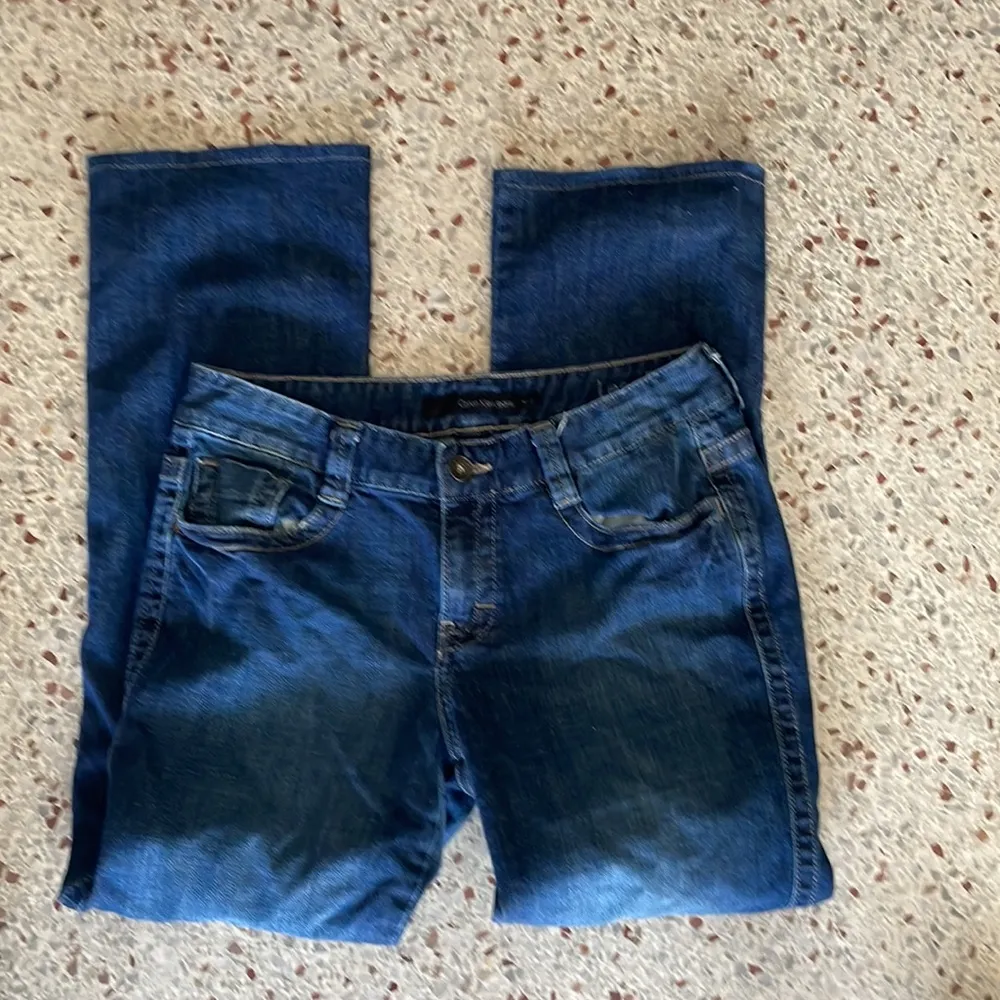 Calvin Klein Jeans lean boot size 30/10 - Image 5