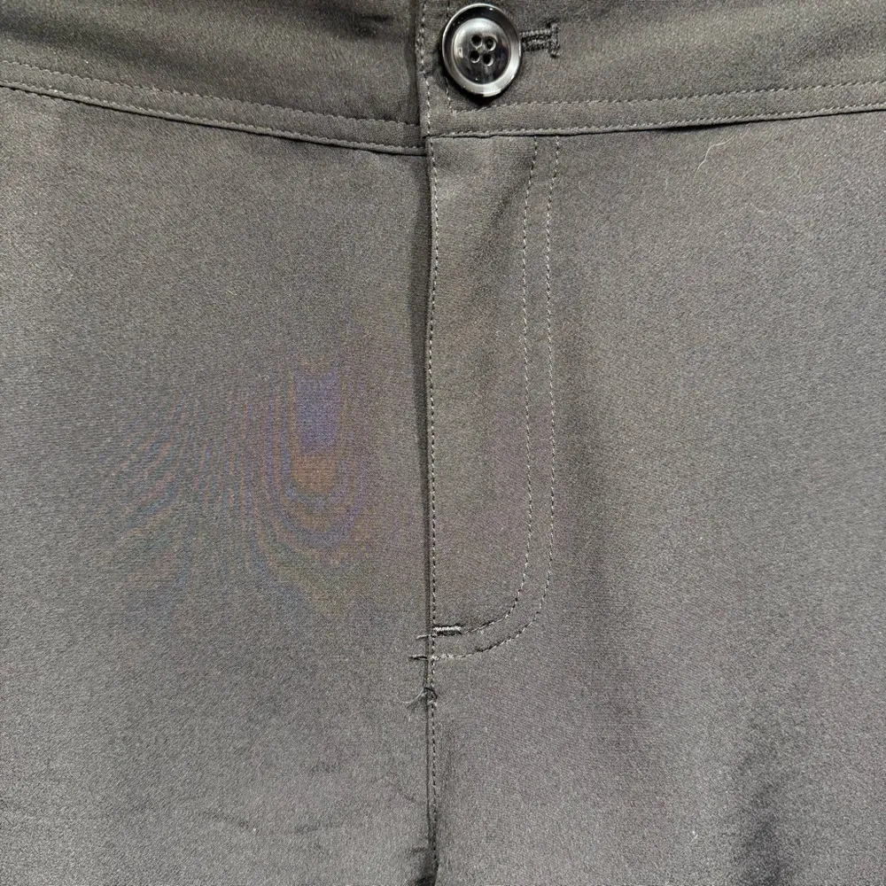 Chico’s Black Cropped Cargo Ankle Pants Lightweight and Silky Comfort Waistband - Image 5