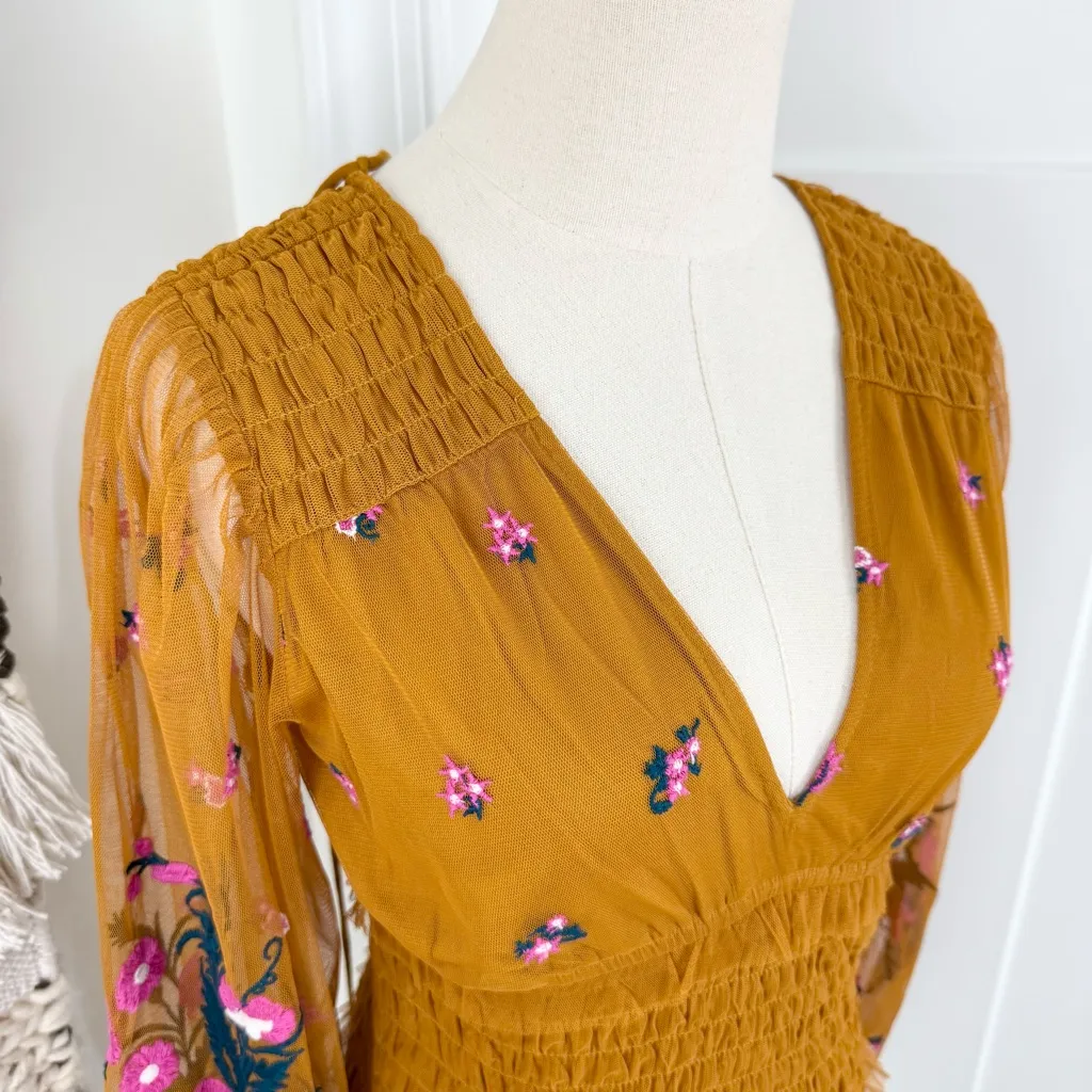Anthropologie Floral Embroidered Smocked Top Gold Sz XS - Image 4
