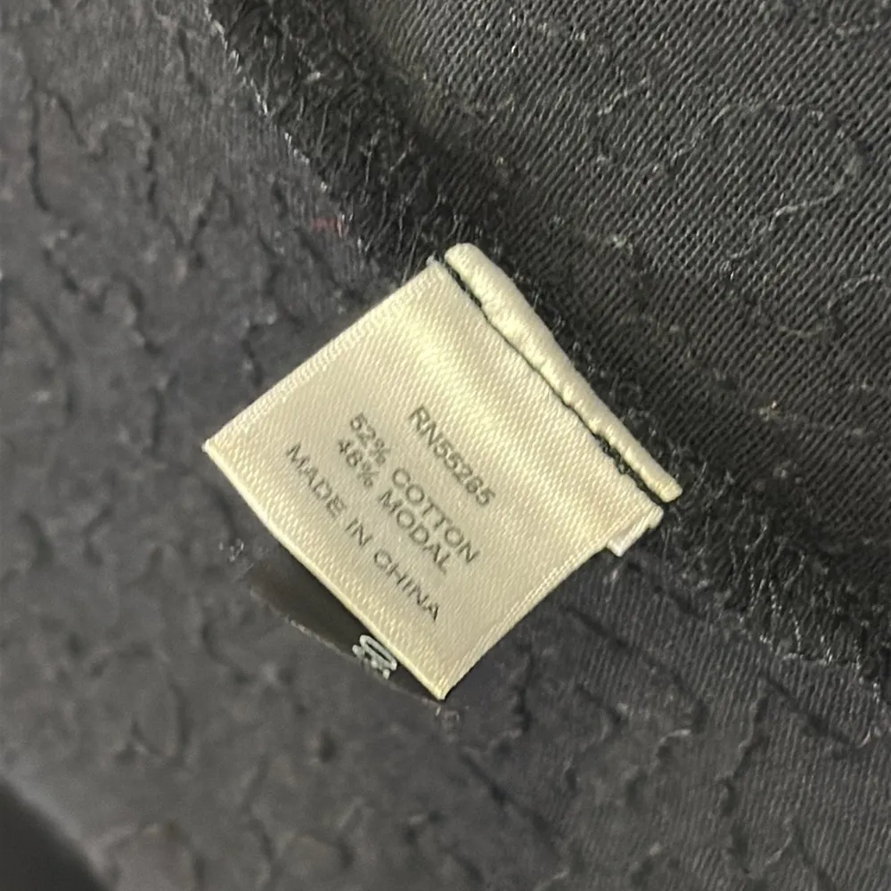 Express Black Sequin Embellished Short Cap Sleeve V Neck Top Tee Blouse Shirt L - Image 10