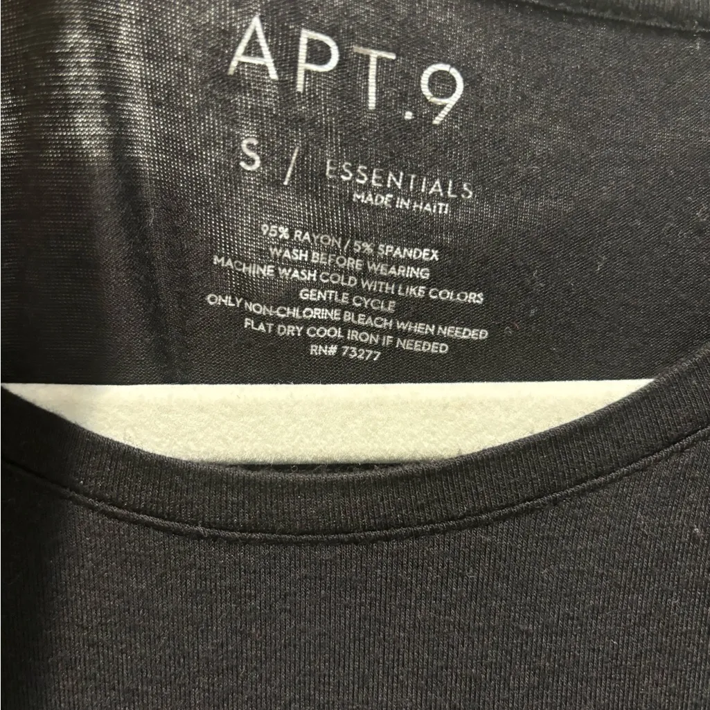 custom “40 and Fabulous” Size Small Black T-Shirt - Image 4