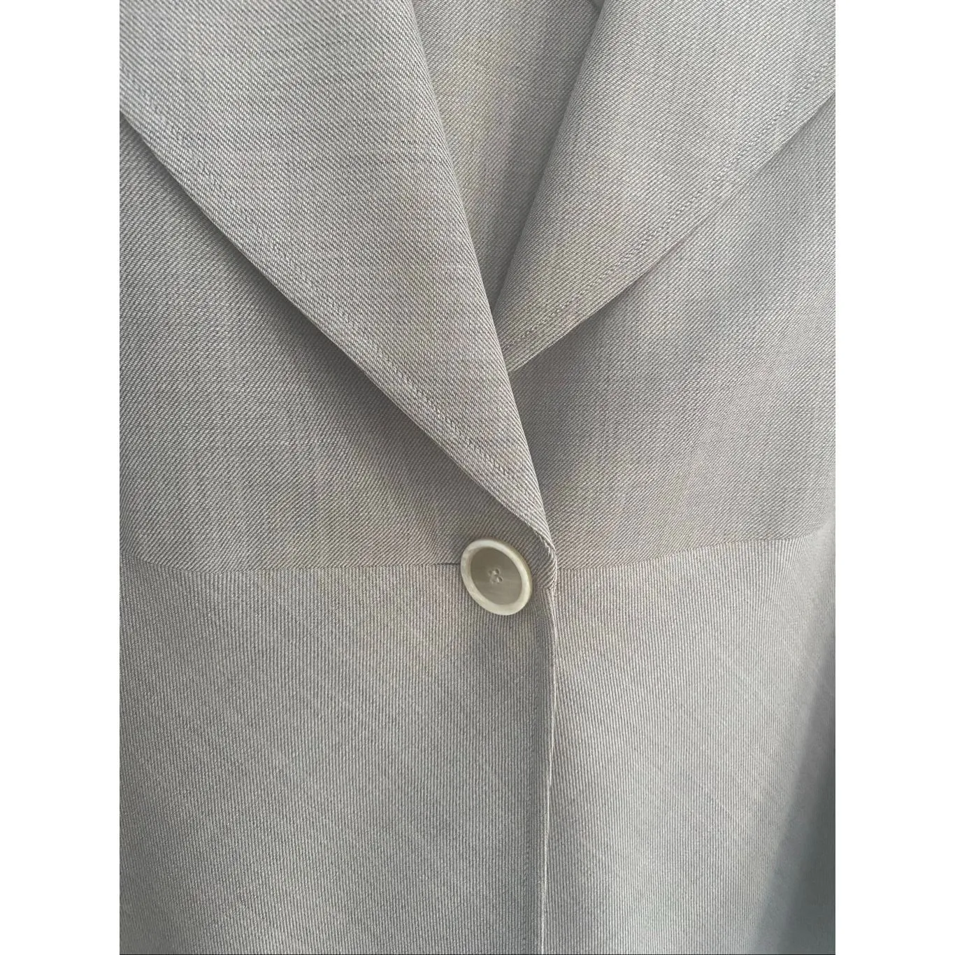 Akris Gray Lightweight 100% Wool Blazer Sz 8 - Image 8