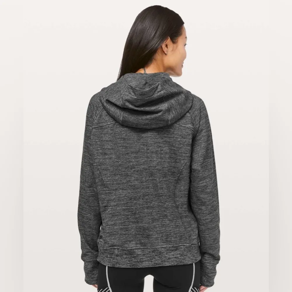 Lululemon Scuba Pullover Heathered Core Dark Grey Long Sleeve Athletic Top Sz 6 - Image 2