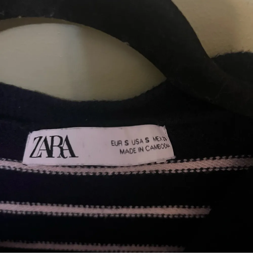 zara navy and white stripped button up v neck sweater size small - Image 3