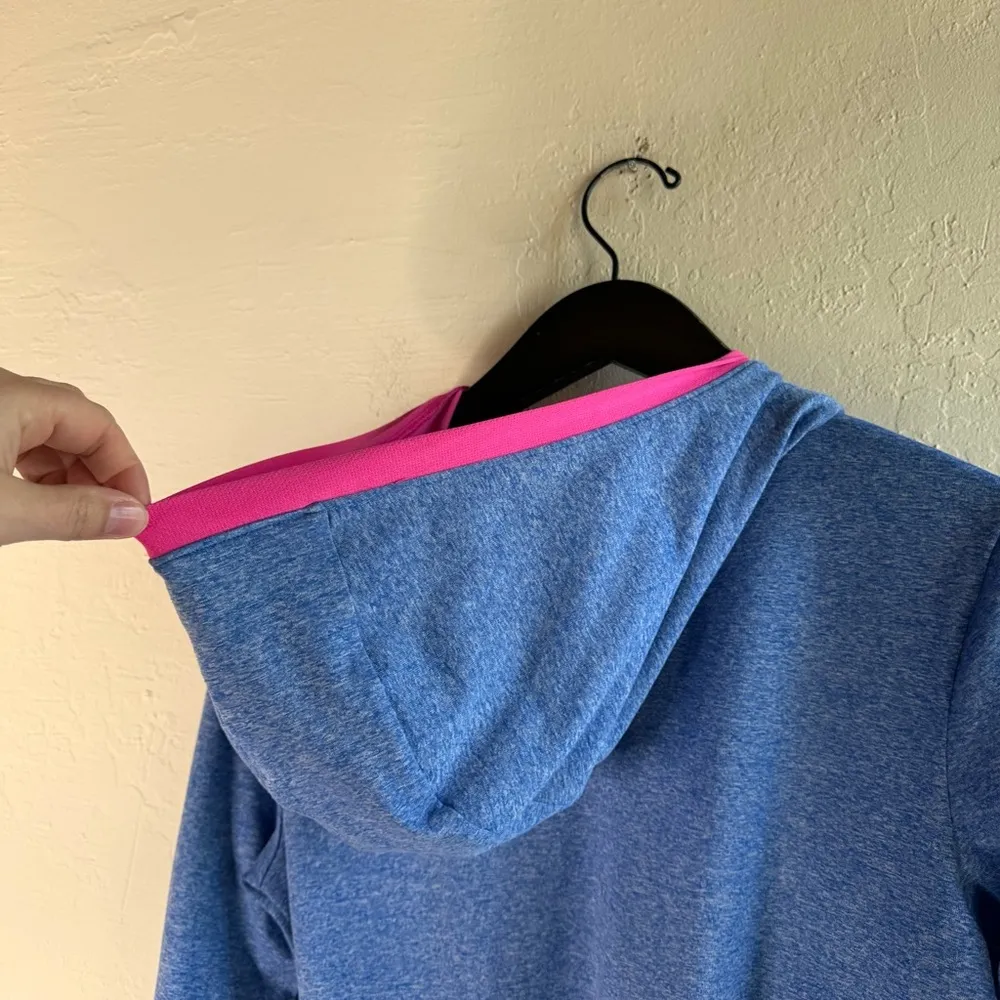 The North Face Reactor Hoodie in Heather Blue & Hot Pink Size Medium - Image 7