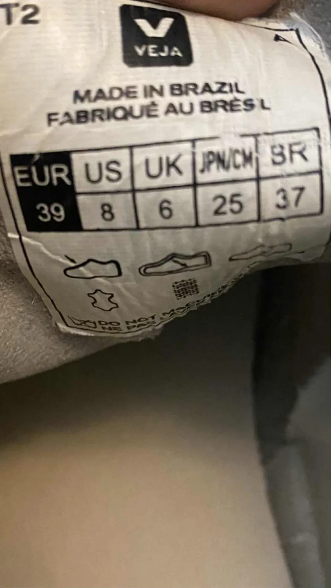 VEJA V-10 Men’s Lace Up Sneakers in White/Black - Size 8 ..  - Image 7