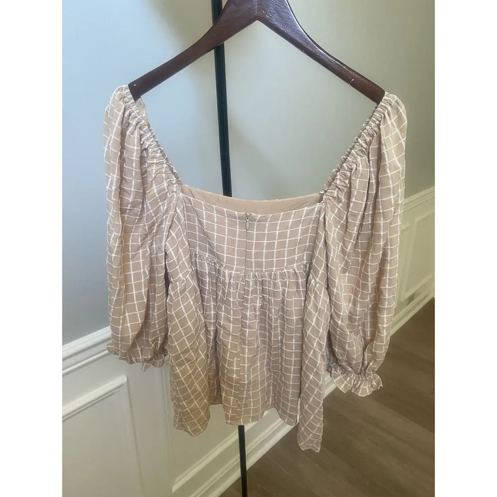 Storia  Plaid Tan and White Babydoll Puff Sleeve Top Size Small - Image 2