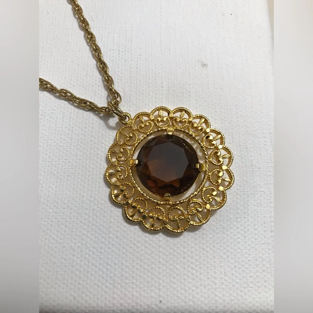 Vintage Signed Coro Gold Tone Brown Faceted Glass Medallion Pendant Necklace 24” - Image 3