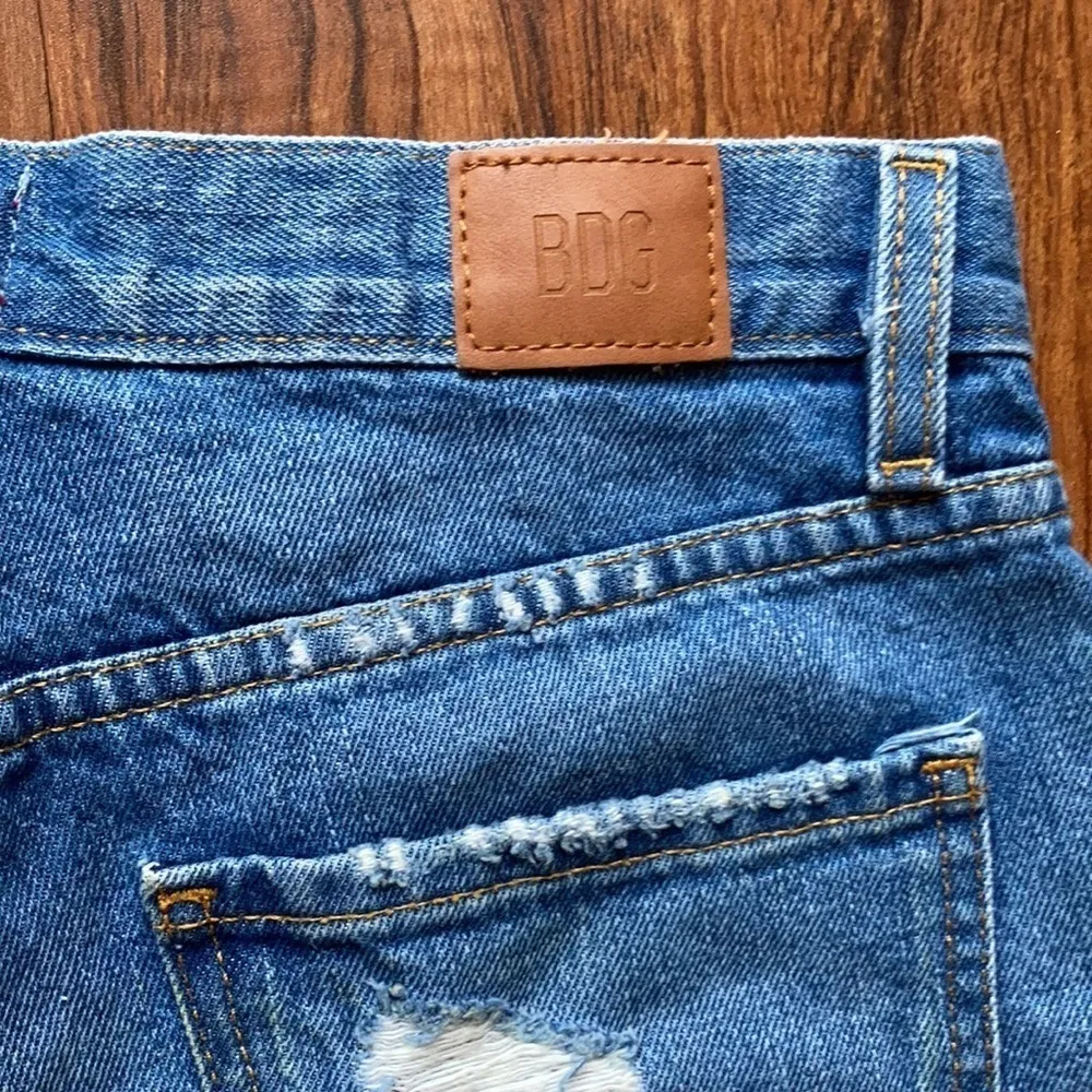 BDG urban‎ outfitters boyfriend low rise distressed shorts size 24 - Image 7