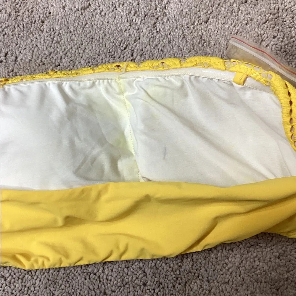 PILYQ gold lace bikini. NO STRAPS. Retails $192. Medium - Image 17