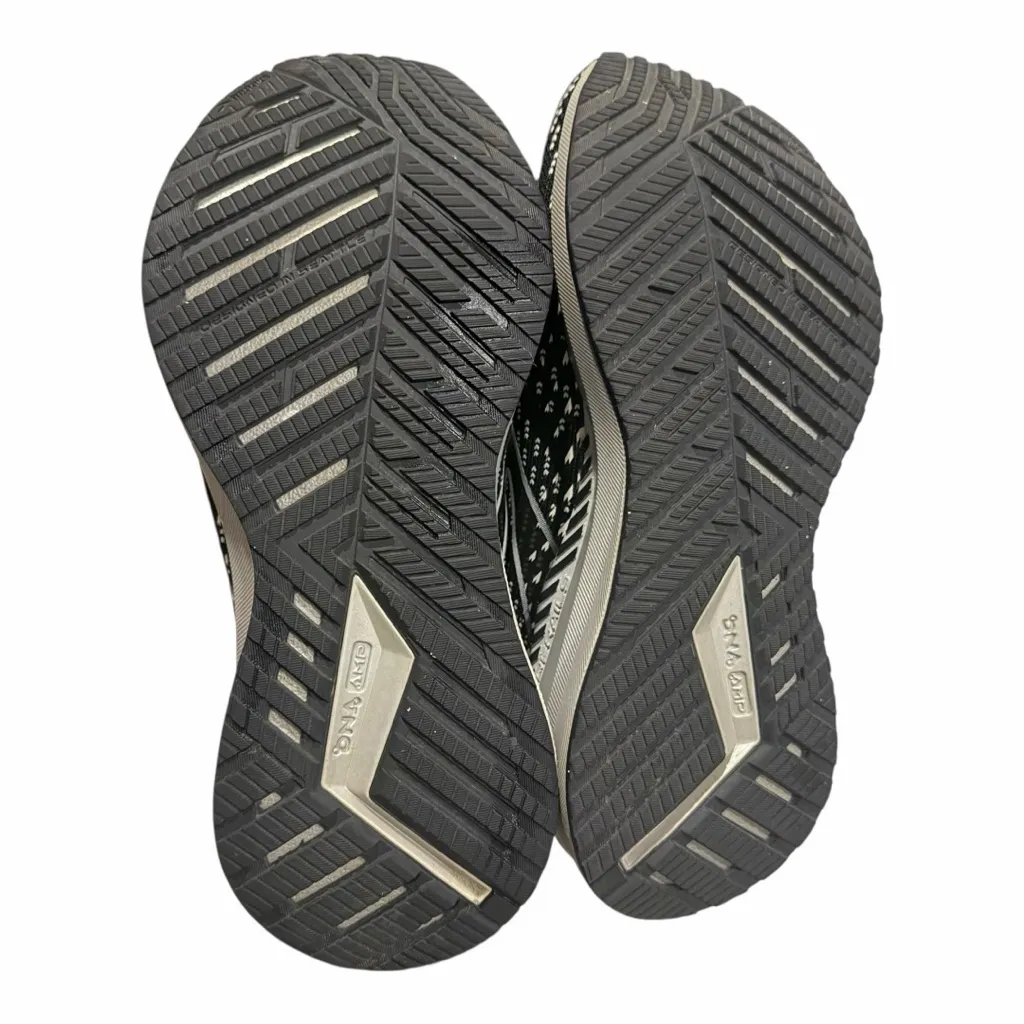 Brooks Men's Black and Cream Athletic Shoes - Image 5