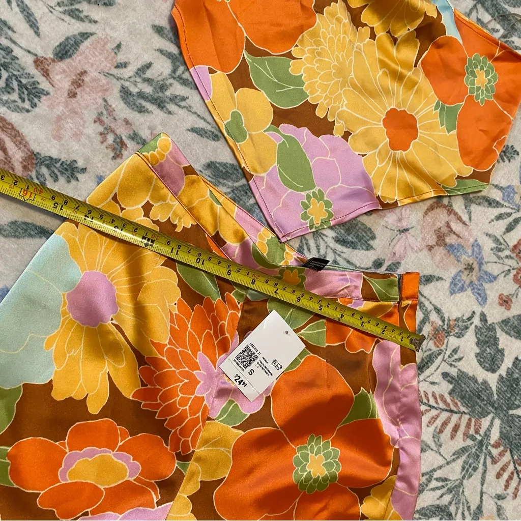 F21 NWT Festival Retro 70’s Satin Style Wide Leg Pants - Image 7