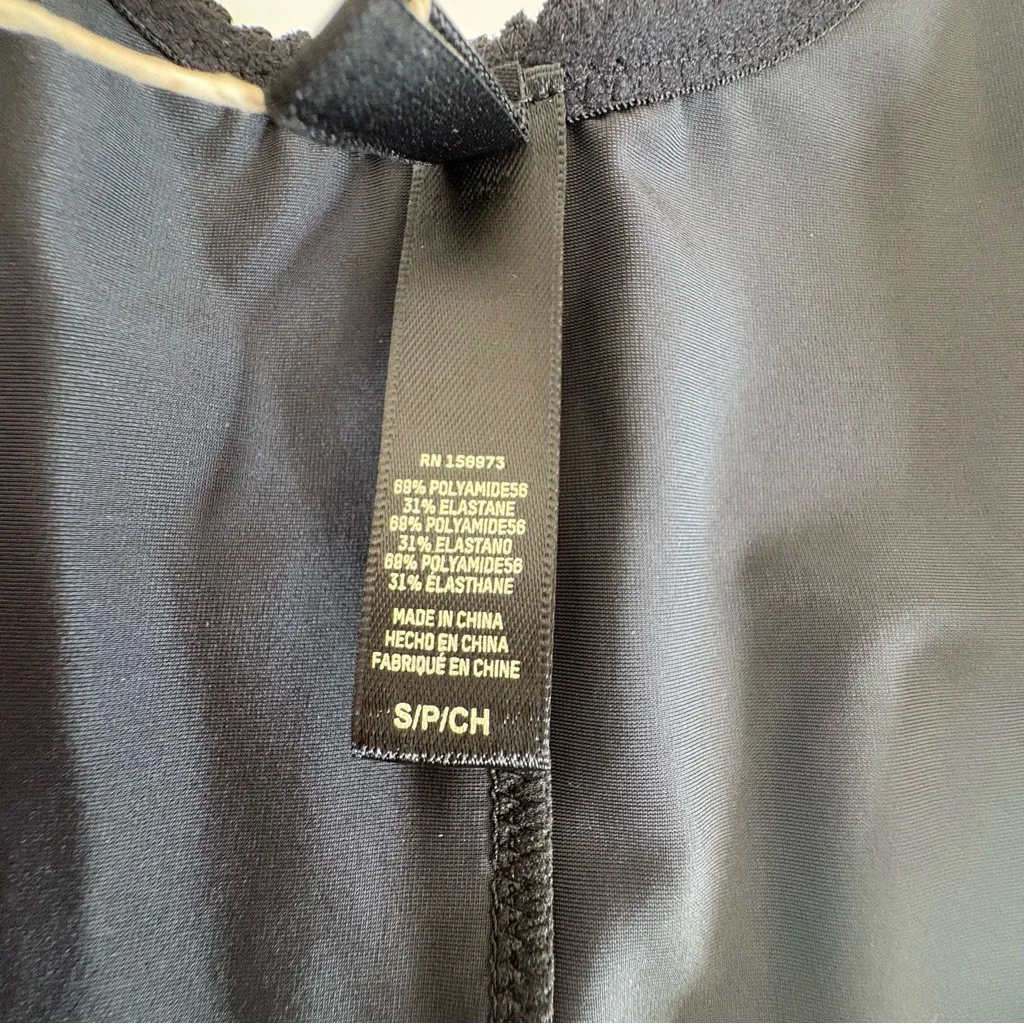 NWT SKIMS Glam Catsuit onyx black small - Image 11