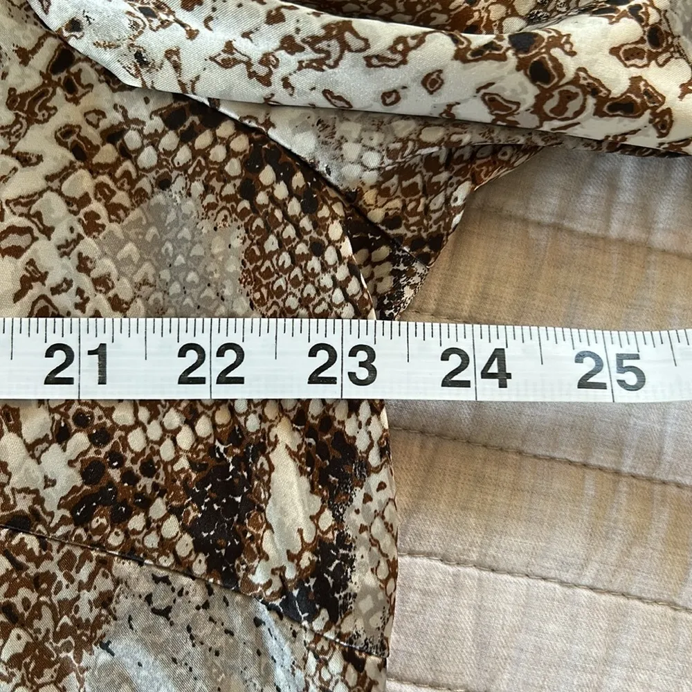 Chico’s silver/brown snake print satin long sleeve long line tunic blouse XL,3​​ - Image 10