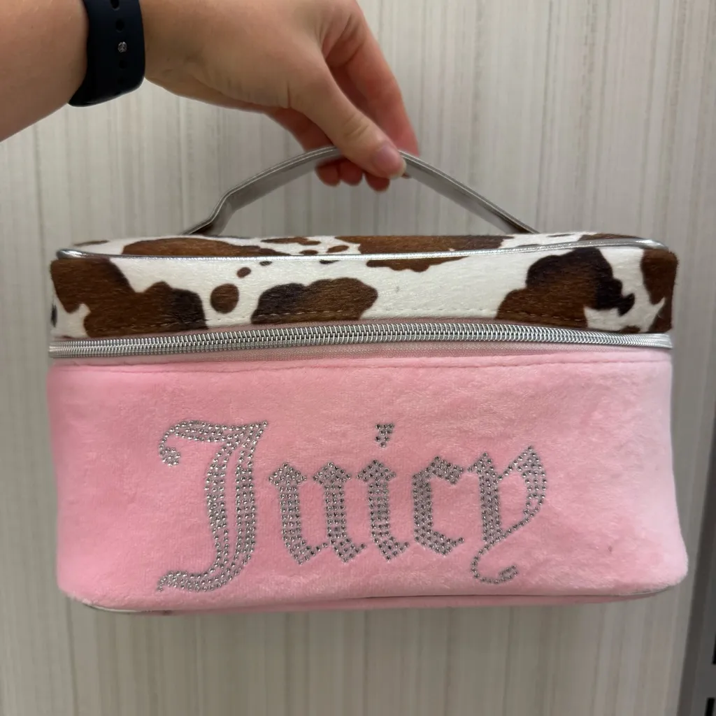 Trendy viral Juicy Couture Pink make up case with leopard top - Image 2