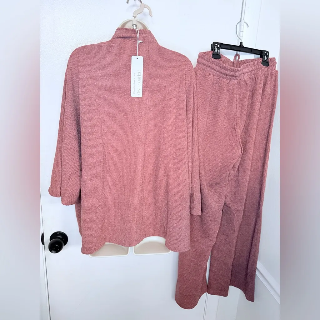 Dear Scarlett Boundless Travel Set Size M Mauve/Rose Color NWT Wrap Style Design Pink Size M - Image 4