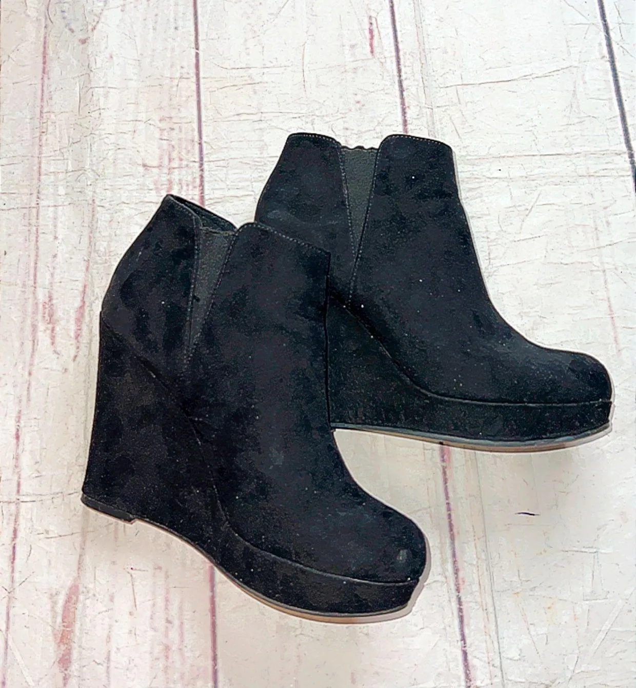 Xhilaration Black Chunky Heels - Image 4