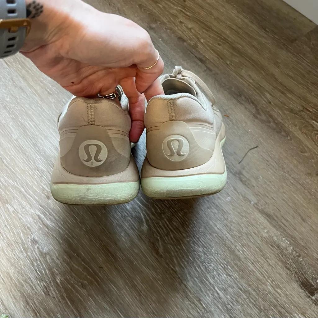 Lululemon Sneakers Pink - Image 4
