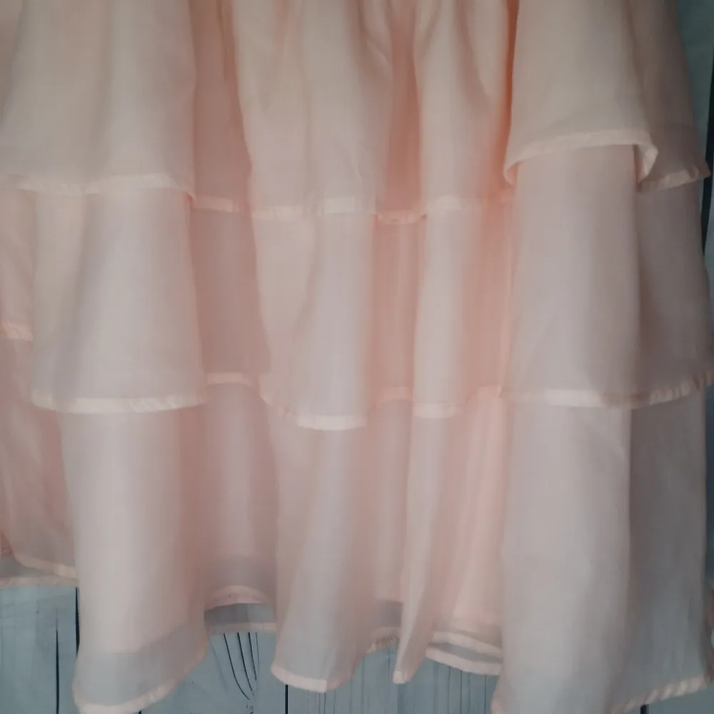 SHEIN Mod Solid Layered Puff Sleeve Layered Ruffled Hem Light Pink Layered Dress - Image 4