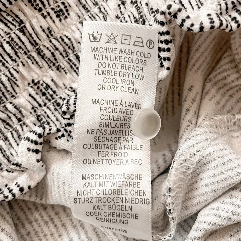 Adrianna Papell Geometric Print Ruffle Sleeve Blouse, EUC, Size Small - Image 11