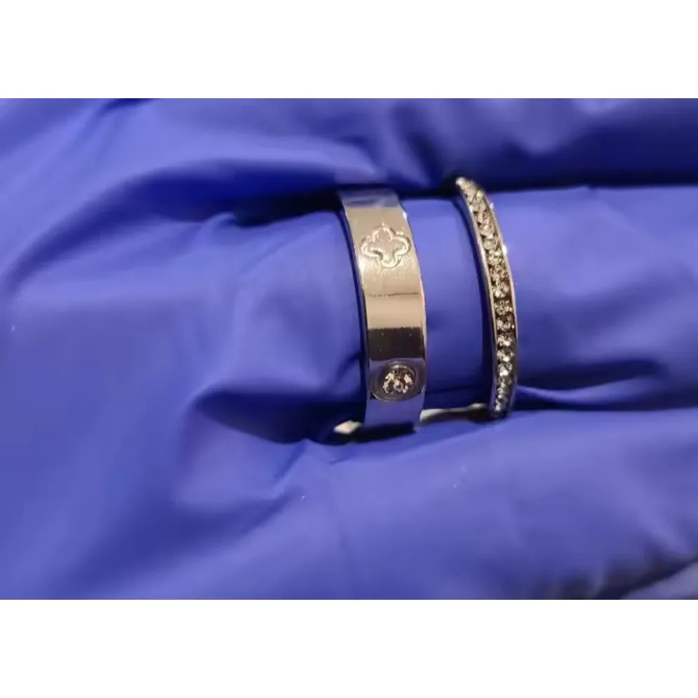 Boutique 18k White Gold Plated Rhinestone Clover Ring Band Stackable Set - Image 8