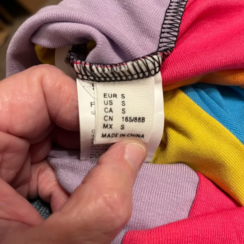 SweatyRocks Women's Color Block Ribbed Knit Slim Fitted Long Sleeve Crop… - Image 6