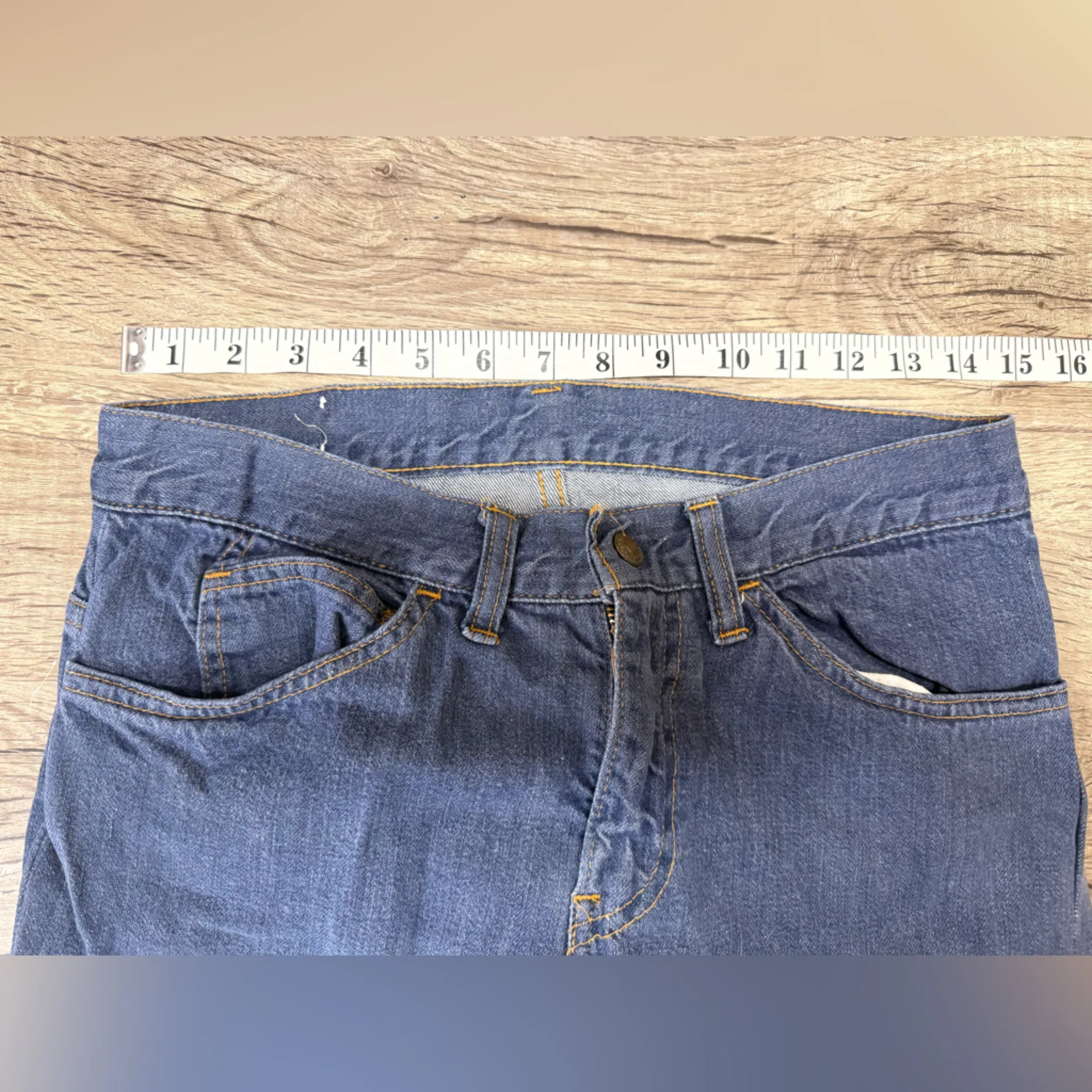 Levi’s for gals big E on white tag size 28 - Image 8